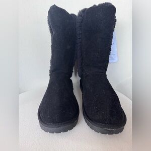 Women's MUK LUKS boots